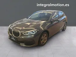 Gris Usado 2021 BMW 116 Utilitario | 21.900 € (Precio justo)