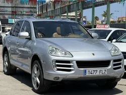 Plateado Usado 2007 Porsche Cayenne SUV | 13.900 € (Caro)