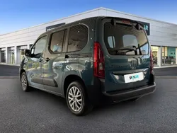 Azul Usado 2024 Fiat Doblò Monovolumen | 23.500 €