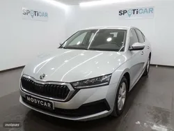 Gris Usado 2022 Skoda Octavia Ambition Berlina | 25.595 € (Un poco caro)