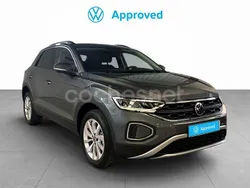 Gris / plata Usado 2025 VW T-Roc SUV | 28.390 € (Caro)