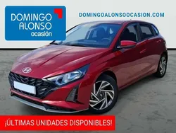 Rojo Usado 2025 Hyundai i20 Berlina | 16.690 € (Super precio)