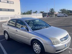 Gris / plata Usado 2005 Opel Vectra Comfort Berlina | 2000 € (Buen precio)