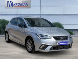 Gris / plata Usado 2023 Seat Ibiza FR Berlina | 18.300 € (Precio justo)