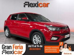 Rojo Usado 2017 Ssangyong (KGM) Tivoli Limited SUV | 12.490 € (Un poco caro)