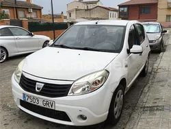 Blanco Usado 2009 Dacia Sandero Lauréate Utilitario | 5200 € (Precio justo)