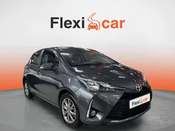 Gris Usado 2020 Toyota Yaris Active Berlina | 11.690 €