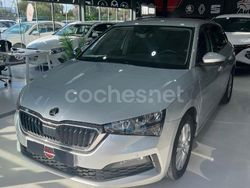 Gris / plata Usado 2022 Skoda Scala Ambition Utilitario | 13.999 € (Precio justo)