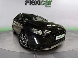 Negro Usado 2024 Hyundai i20 Berlina | 18.990 € (Precio justo)