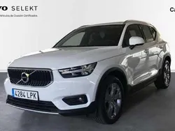 Blanco Usado 2021 Volvo XC40 Momentum SUV | 24.900 € (Precio justo)