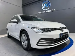 Blanco Usado 2021 VW Golf VIII Advance Berlina | 19.900 € (Precio justo)
