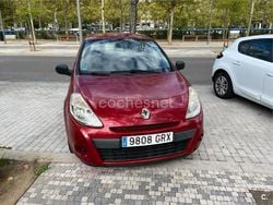 Rojo Usado 2009 Renault Clio II Authentique Berlina | 3995 € (Precio justo)