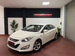 Blanco Usado 2013 Hyundai i40 Berlina | 8990 € (Precio justo)