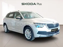 Gris plata Usado 2023 Skoda Kamiq Style SUV | 24.700 € (Un poco caro)