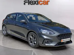 Gris Usado 2019 Ford Focus ST-Line Berlina | 14.990 € (Buen precio)