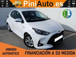 Blanco Usado 2022 Toyota Yaris Hybrid Business Edition Berlina | 16.290 € (Buen precio)