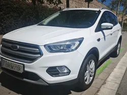Blanco Usado 2019 Ford Kuga Trend SUV | 19.500 € (Precio justo)