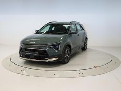 Verde Usado 2023 Kia Niro SUV | 31.900 € (Caro)