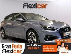Gris / plata Usado 2024 Hyundai i30 Berlina | 19.890 € (Precio justo)