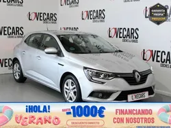 Plateado Usado 2020 Renault Mégane IV Business Berlina | 13.200 € (Precio justo)