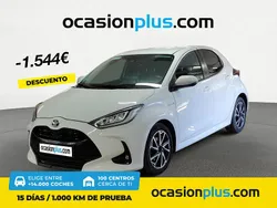 Blanco Usado 2021 Toyota Yaris Hybrid Business Edition Berlina | 16.990 € (Precio justo)
