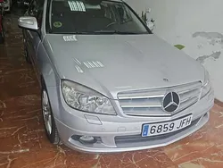 Plateado Usado 2008 Mercedes C220 Avantgarde Berlina | 9499 € (Precio justo)