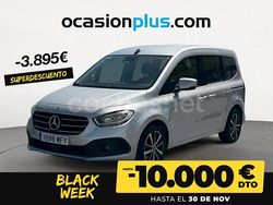 Gris / plata Usado 2023 Mercedes 180 Berlina | 25.250 € (Un poco caro)