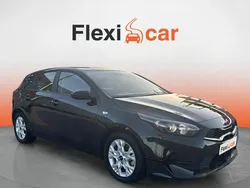 Negro Usado 2023 Kia Ceed Familiar | 16.490 € (Super precio)