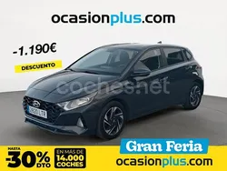 Gris / plata Usado 2021 Hyundai i20 Berlina | 13.090 € (Precio justo)