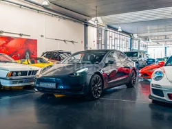 Eléctrico Usado 2023 Tesla Model 3 Performance Berlina | 39.400 € (Precio justo)