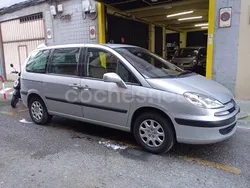 Gris / plata Usado 2004 Peugeot 807 Monovolumen | 3999 € (Precio justo)