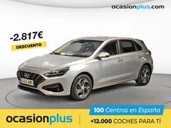 Gris Usado 2021 Hyundai i30 Berlina | 18.490 € (Precio justo)