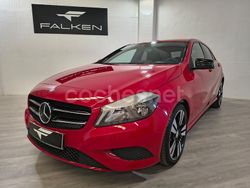 Rojo Usado 2014 Mercedes A180 Style Berlina | 12.990 € (Buen precio)
