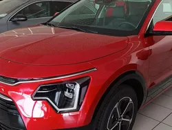 Runway red c rojoe Nuevo 2024 Kia Niro SUV | 27.600 € (Buen precio)