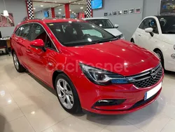 Rojo Usado 2018 Opel Astra Excellence Familiar | 15.900 € (Un poco caro)