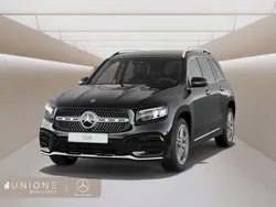 Negro Nuevo 2024 Mercedes GLB200 SUV | 54.171 €