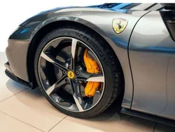 Gris Usado 2021 Ferrari SF90 Coupe | 519.800 €