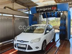 Blanco Usado 2013 Ford Focus Berlina | 7000 € (Precio justo)