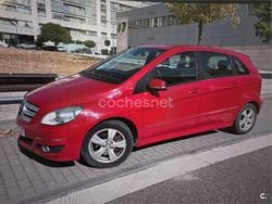 Rojo Usado 2010 Mercedes B180 Sport Edition Monovolumen | 5200 € (Precio justo)