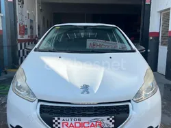 Blanco Usado 2015 Peugeot 208 Business-Line Utilitario | 7499 € (Precio justo)