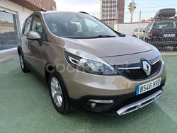 Beige Usado 2013 Renault Scénic III Bose Edition Monovolumen | 8375 € (Precio justo)