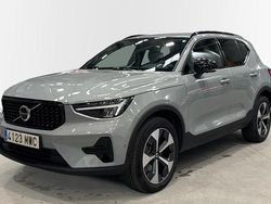 Gris Usado 2024 Volvo XC40 Plus SUV | 37.700 € (Un poco caro)