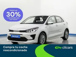 Blanco Usado 2023 Kia Rio Berlina | 14.490 € (Precio justo)