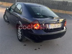 Negro Usado 2003 Ford Mondeo Sport Berlina | 2000 € (Precio justo)