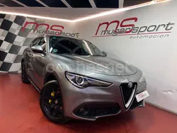 Gris / plata Usado 2020 Alfa Romeo Stelvio Executive SUV | 18.900 € (Buen precio)