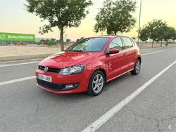 Rojo Usado 2010 VW Polo Advance Berlina | 4990 € (Precio justo)