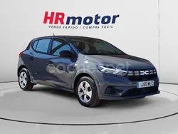 Gris / plata Usado 2023 Dacia Sandero Essentiel Utilitario | 13.990 € (Precio justo)