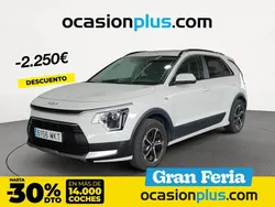 Blanco Usado 2023 Kia Niro SUV | 24.099 € (Precio justo)