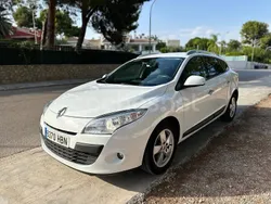 Blanco Usado 2011 Renault Mégane GrandTour Dynamique Familiar | 6590 € (Precio justo)