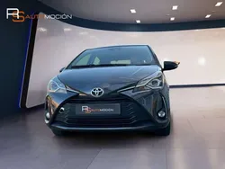 Gris Usado 2019 Toyota Yaris Active Utilitario | 12.900 € (Precio justo)